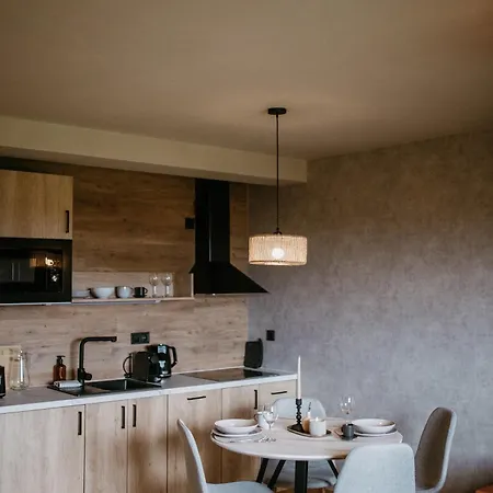 Appartamento Em Javornik