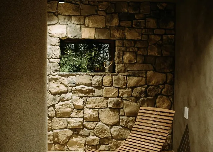 Em Javornik Apartment